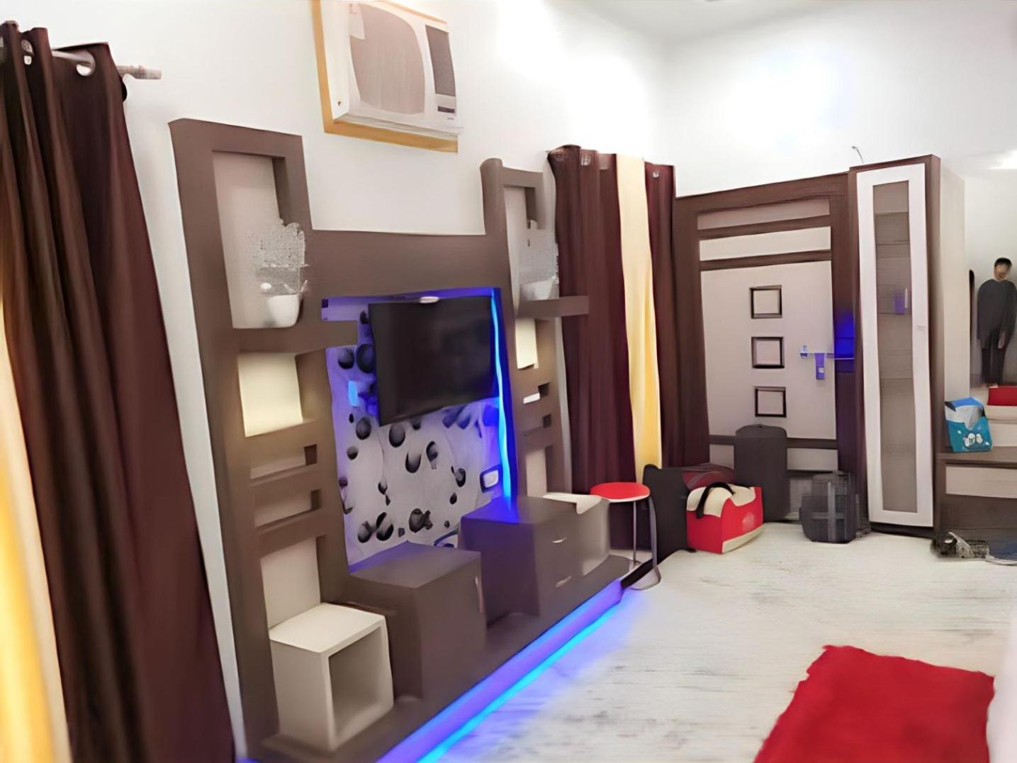 Taj Square A Luxurious Family Homestay Agra  Exteriör bild