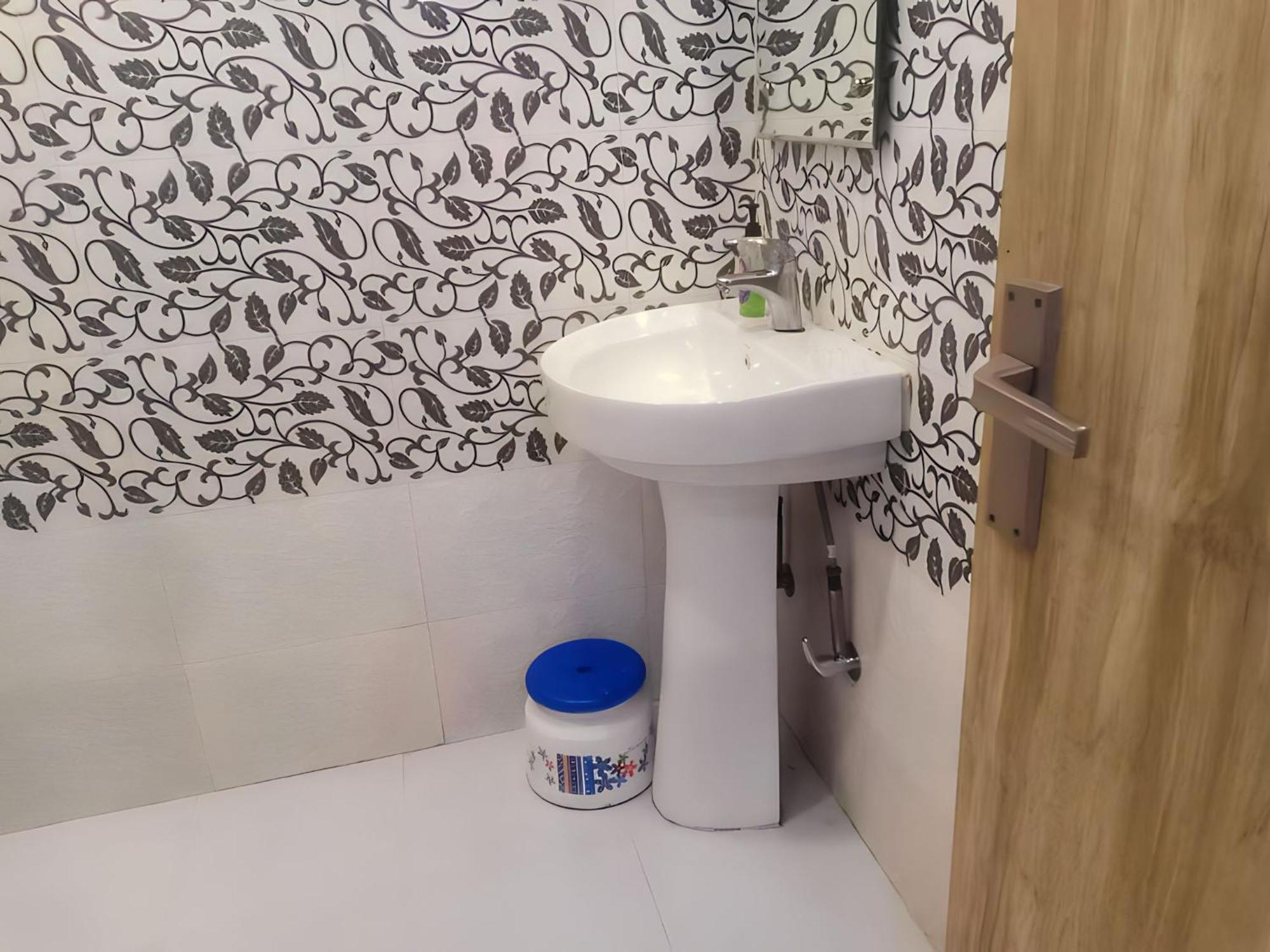 Taj Square A Luxurious Family Homestay Agra  Exteriör bild